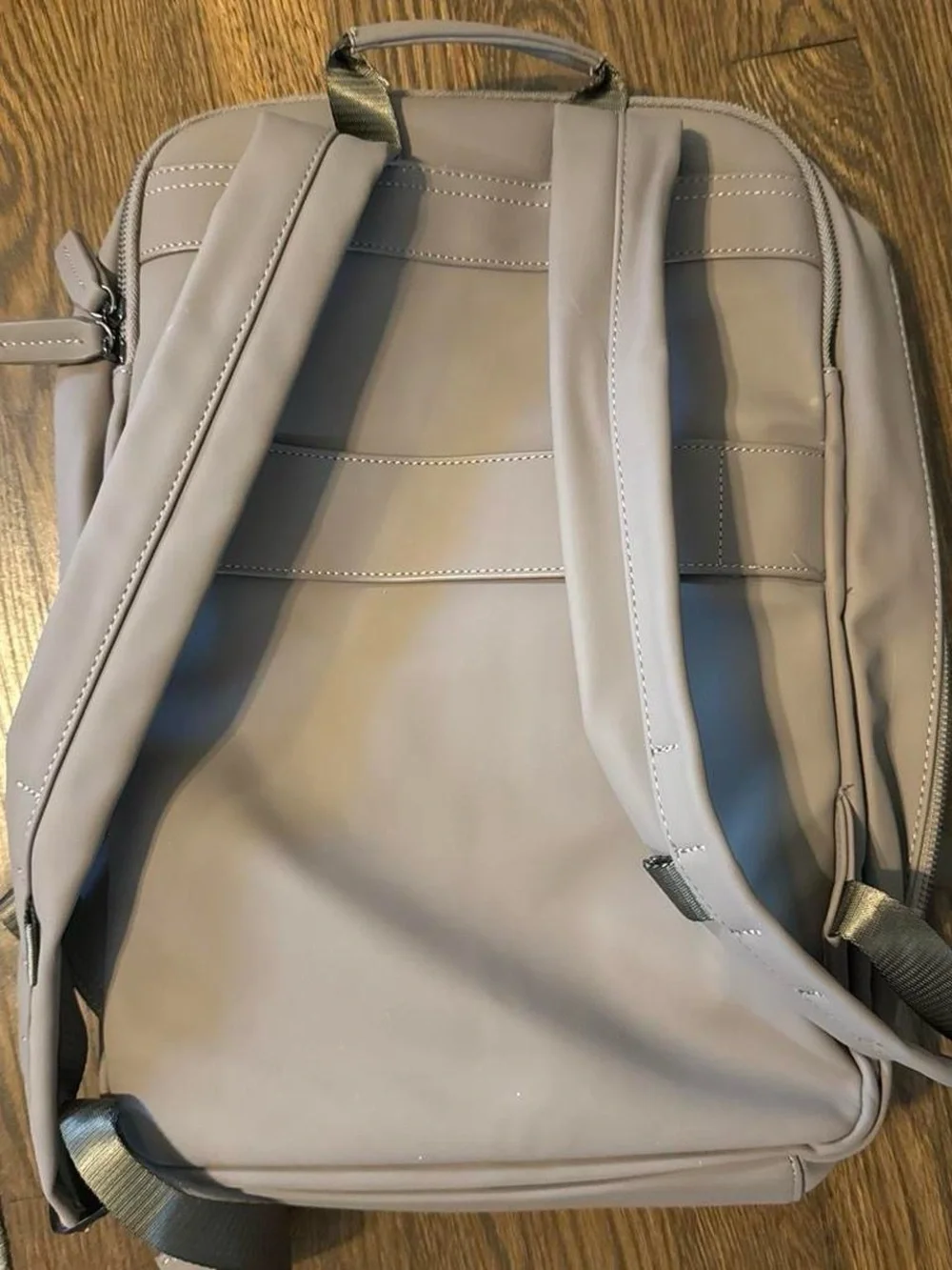 Esntls gray backpack